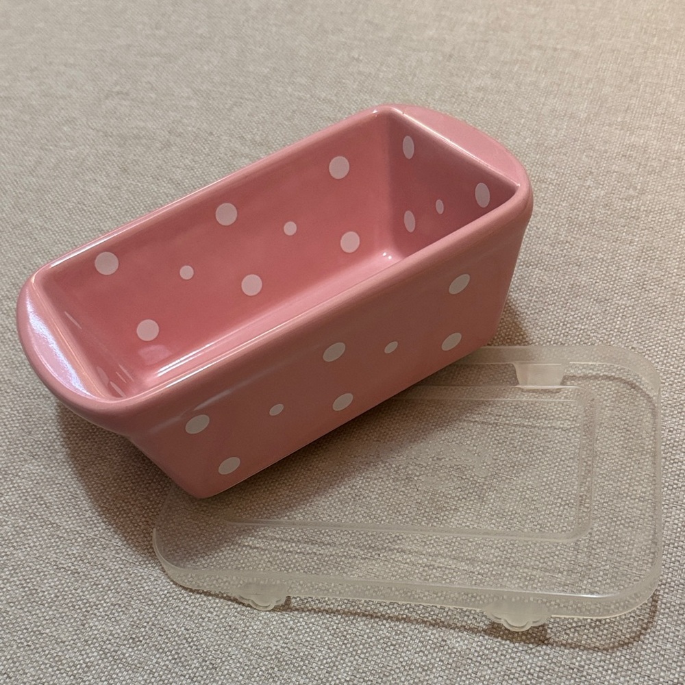Temptations Mini Loaf Pan-Plastic Lid-12 oz-Pink/White-Ceramic-Used 1X-EUC